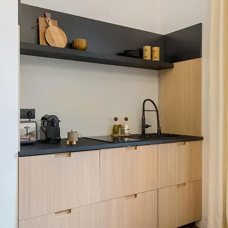 Casa Unica - Elegant With Balcony - Centrale 1 Apartamento Milán